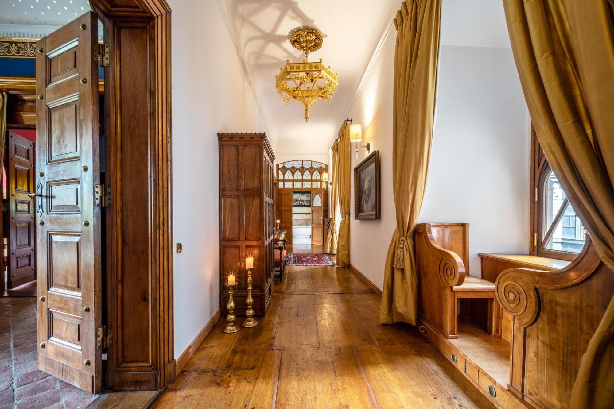 Zamek Karpniki Schloss Fischbach Aparthotel Lomnica (Jelenia Gora)